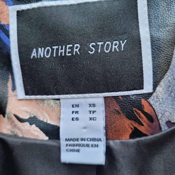 Another Story Leaf Print Moto Jacket, VGUC, Size XS - Picture 7 of 9